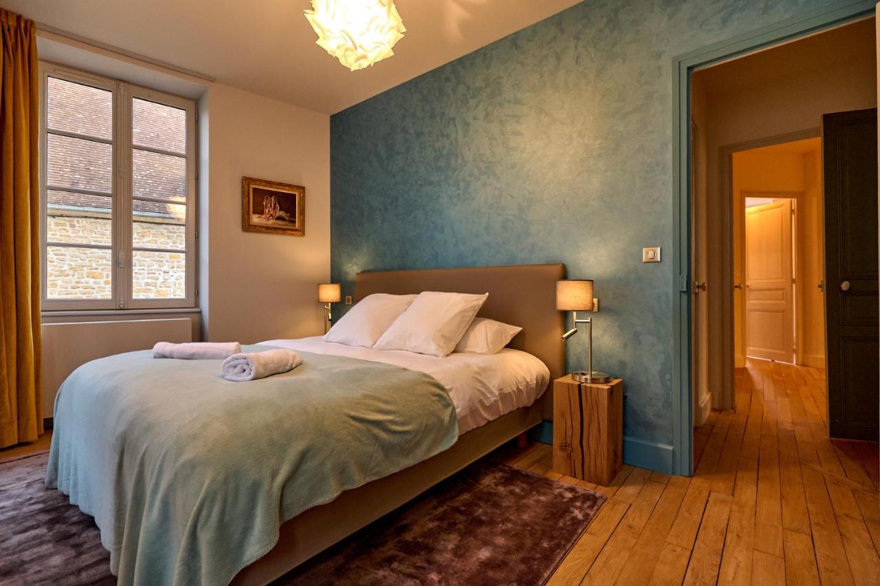 Appartement Montagnon - Les Suites Du Palais - Classe 4 Etoiles, Parking Prive, Vue Cathedrale, 3 Chambres, Primo C0Nciergerie Nevers Zewnętrze zdjęcie