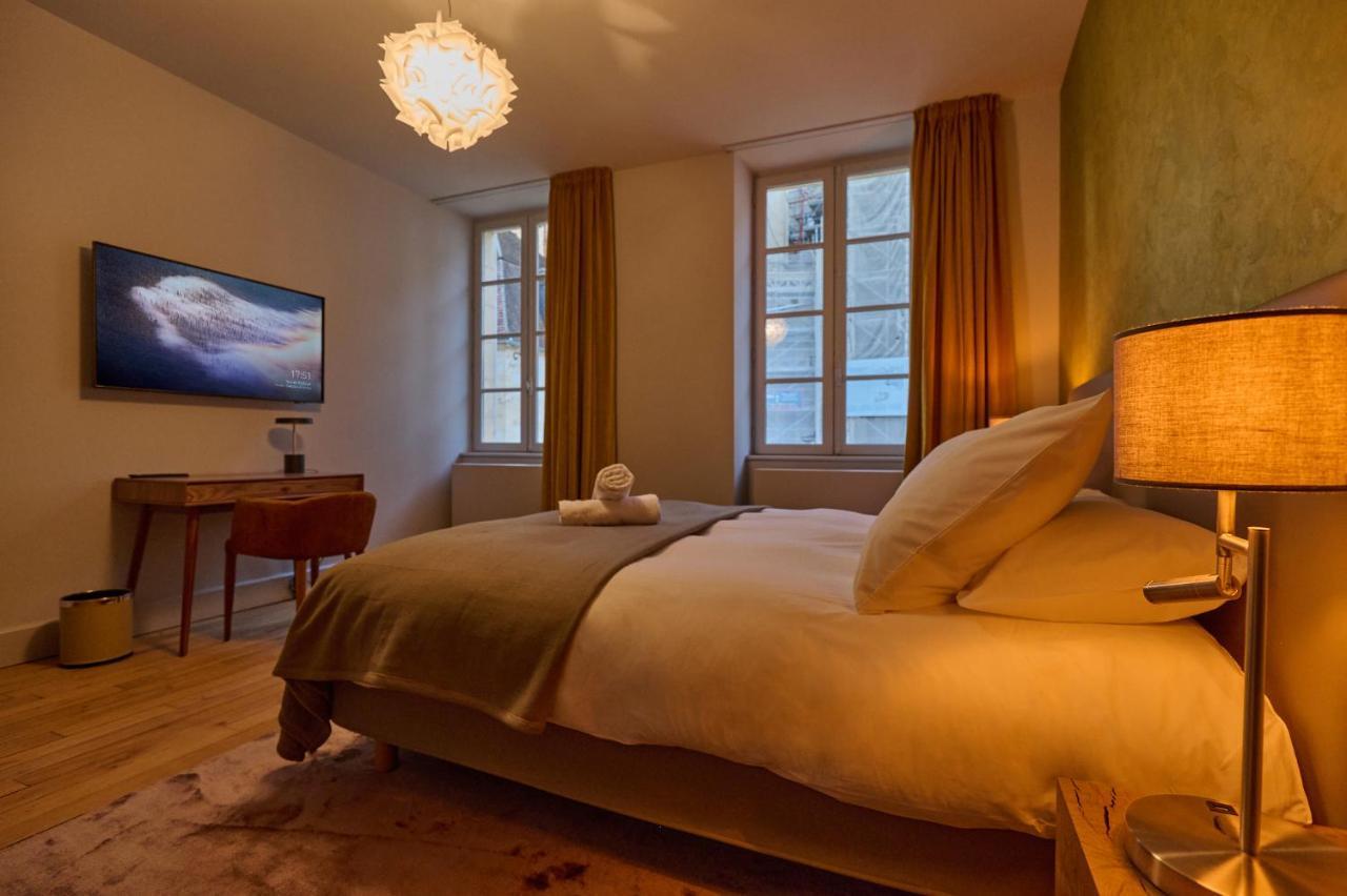 Appartement Montagnon - Les Suites Du Palais - Classe 4 Etoiles, Parking Prive, Vue Cathedrale, 3 Chambres, Primo C0Nciergerie Nevers Zewnętrze zdjęcie