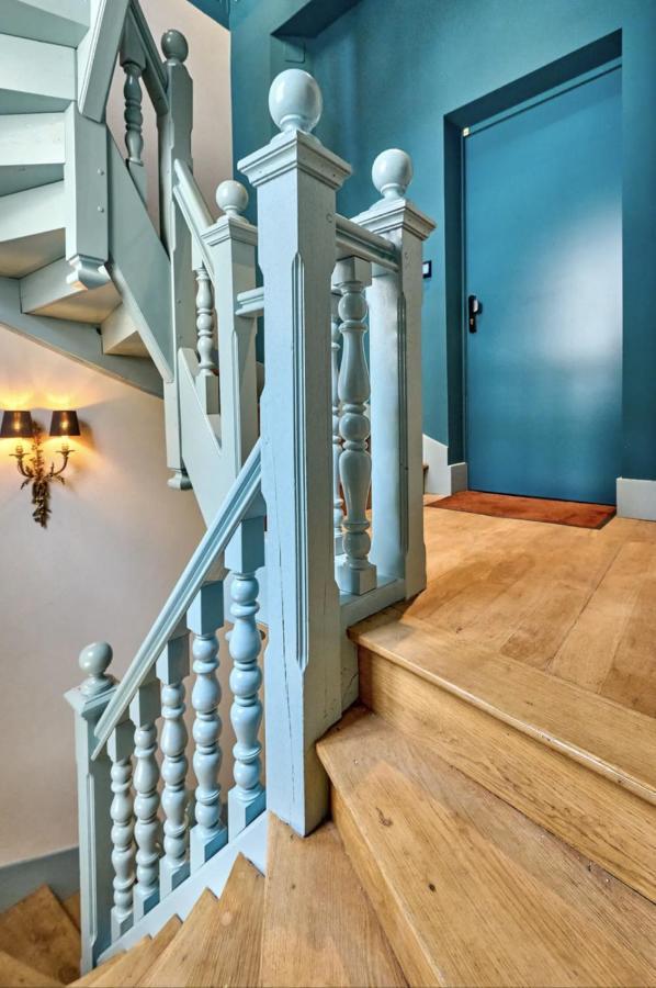 Appartement Montagnon - Les Suites Du Palais - Classe 4 Etoiles, Parking Prive, Vue Cathedrale, 3 Chambres, Primo C0Nciergerie Nevers Zewnętrze zdjęcie