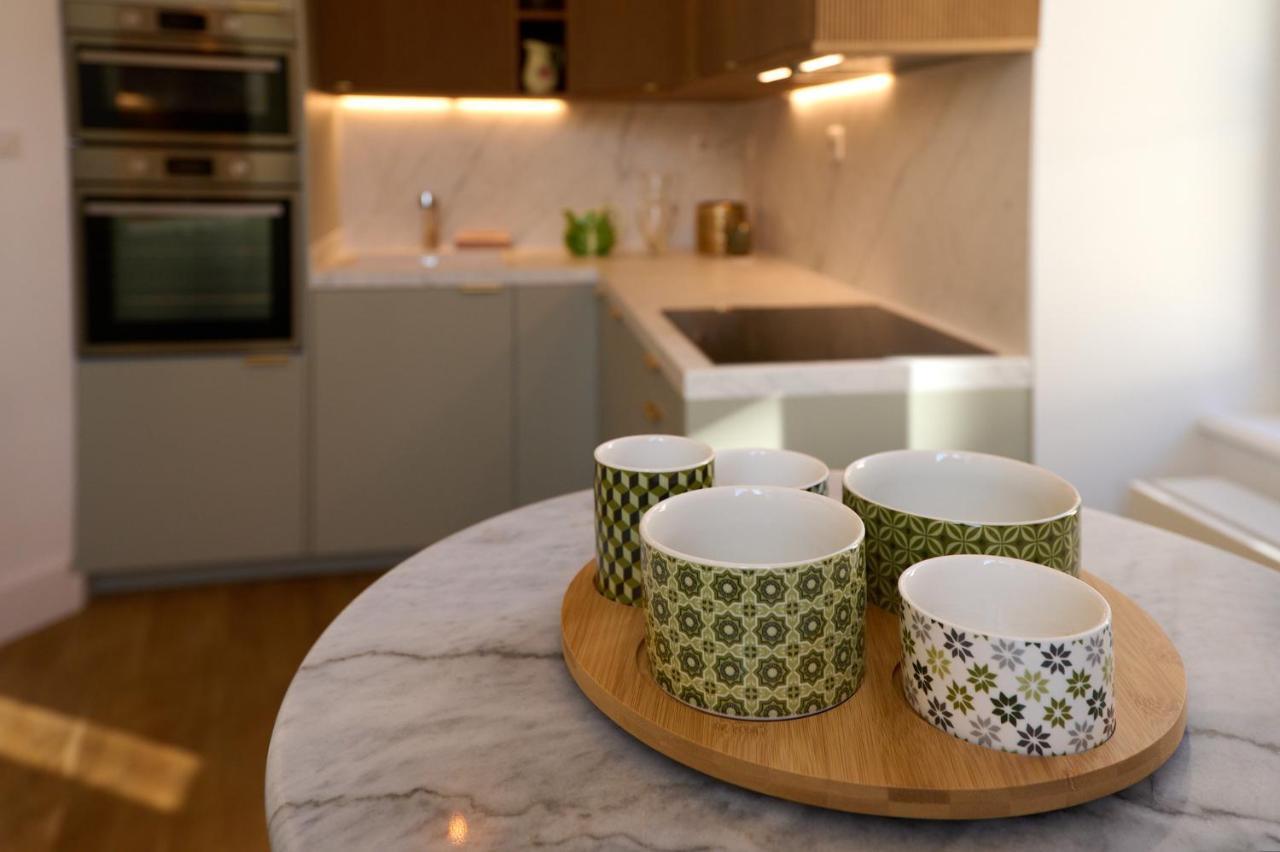 Appartement Montagnon - Les Suites Du Palais - Classe 4 Etoiles, Parking Prive, Vue Cathedrale, 3 Chambres, Primo C0Nciergerie Nevers Zewnętrze zdjęcie