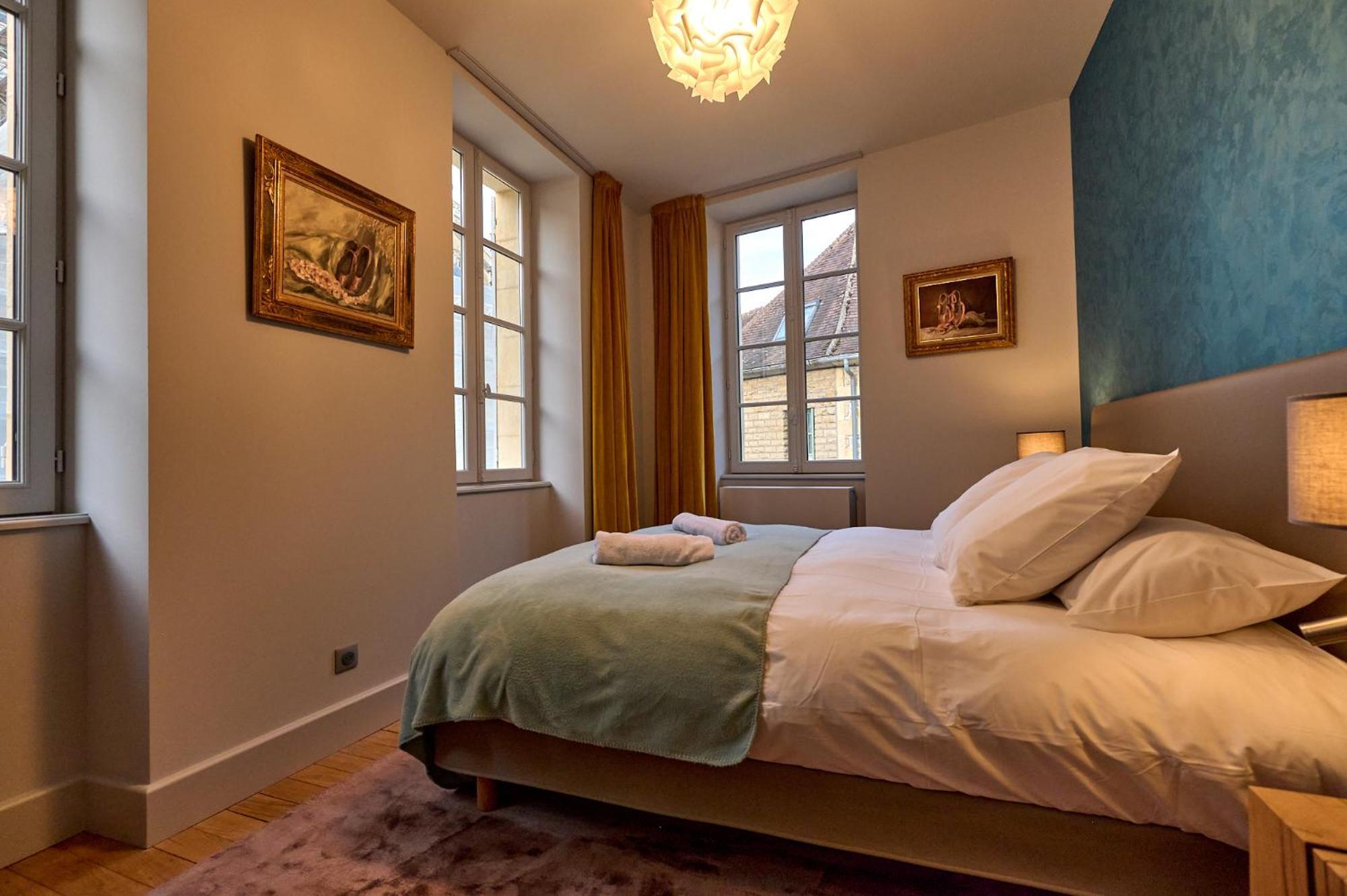 Appartement Montagnon - Les Suites Du Palais - Classe 4 Etoiles, Parking Prive, Vue Cathedrale, 3 Chambres, Primo C0Nciergerie Nevers Zewnętrze zdjęcie