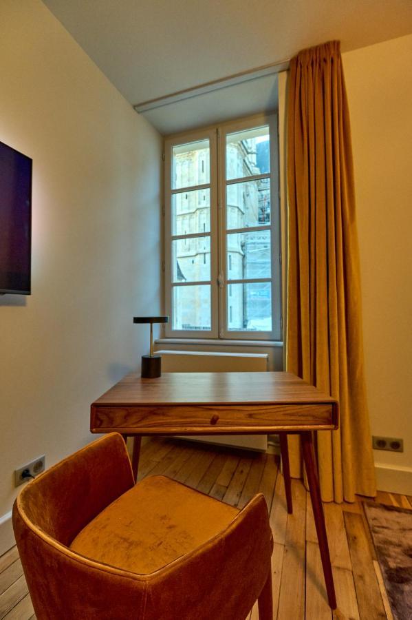 Appartement Montagnon - Les Suites Du Palais - Classe 4 Etoiles, Parking Prive, Vue Cathedrale, 3 Chambres, Primo C0Nciergerie Nevers Zewnętrze zdjęcie