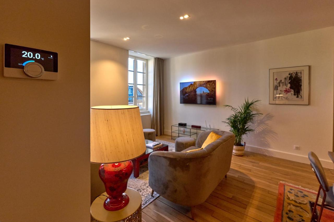 Appartement Montagnon - Les Suites Du Palais - Classe 4 Etoiles, Parking Prive, Vue Cathedrale, 3 Chambres, Primo C0Nciergerie Nevers Zewnętrze zdjęcie