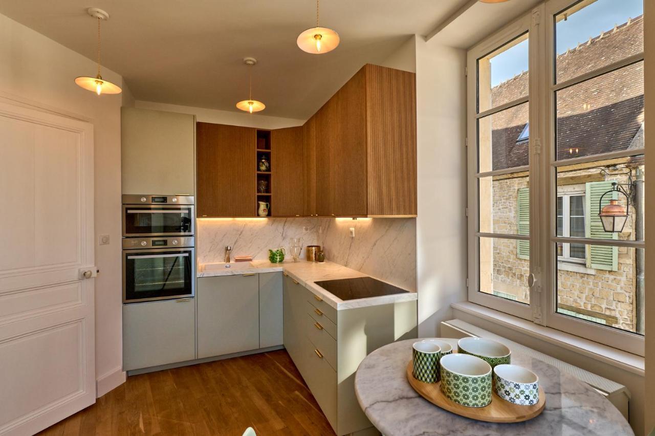 Appartement Montagnon - Les Suites Du Palais - Classe 4 Etoiles, Parking Prive, Vue Cathedrale, 3 Chambres, Primo C0Nciergerie Nevers Zewnętrze zdjęcie