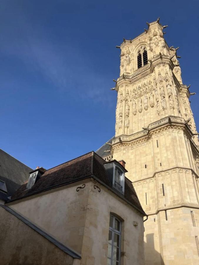 Appartement Montagnon - Les Suites Du Palais - Classe 4 Etoiles, Parking Prive, Vue Cathedrale, 3 Chambres, Primo C0Nciergerie Nevers Zewnętrze zdjęcie